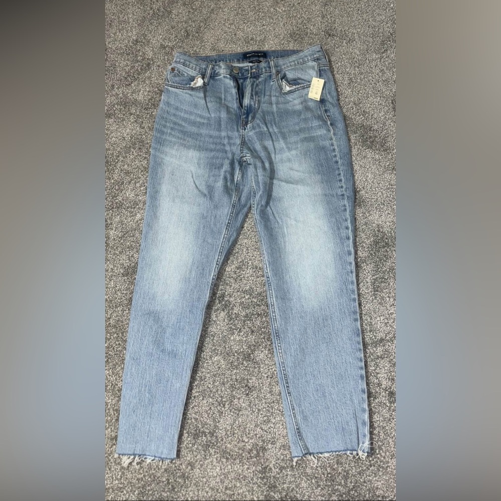 Women mom jeans